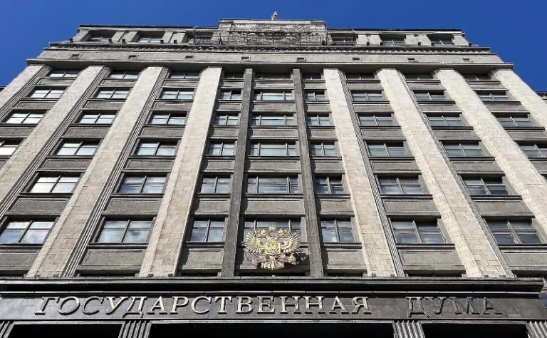 Госдума приняла закон о легальном обороте криптовалюты