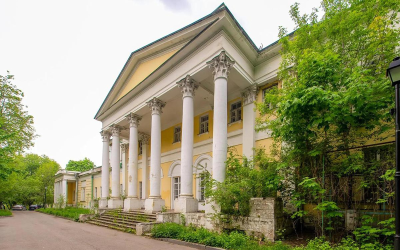 В Москве на торгах продали старинную усадьбу более чем за ₽550 млн