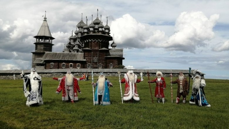 Деды Морозы со всей России встретились в Карелии. Зачем это нужно