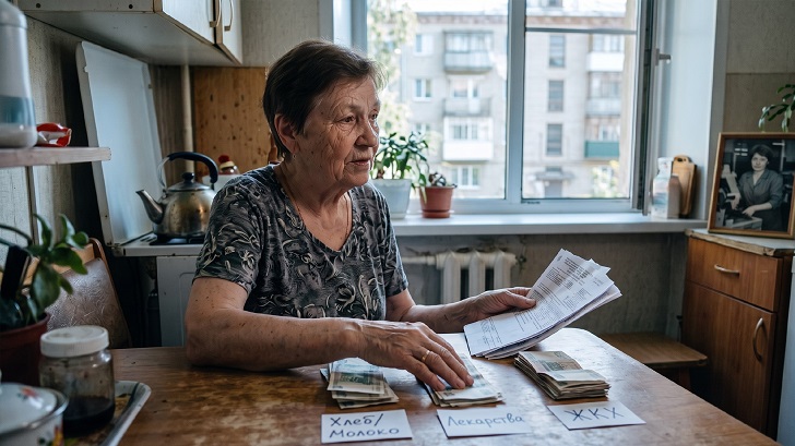 Пенсии в России должны быть в 2 раза больше. Но сделать это невозможно