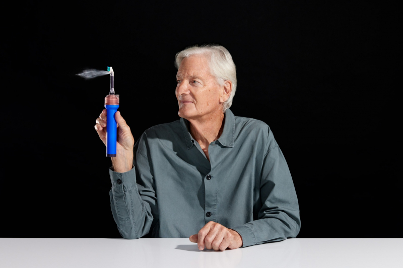Dyson выпустил первую электрическую зубную щетку