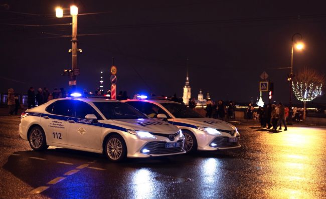 Мужчина взял в заложники врача в поликлинике Петербурга